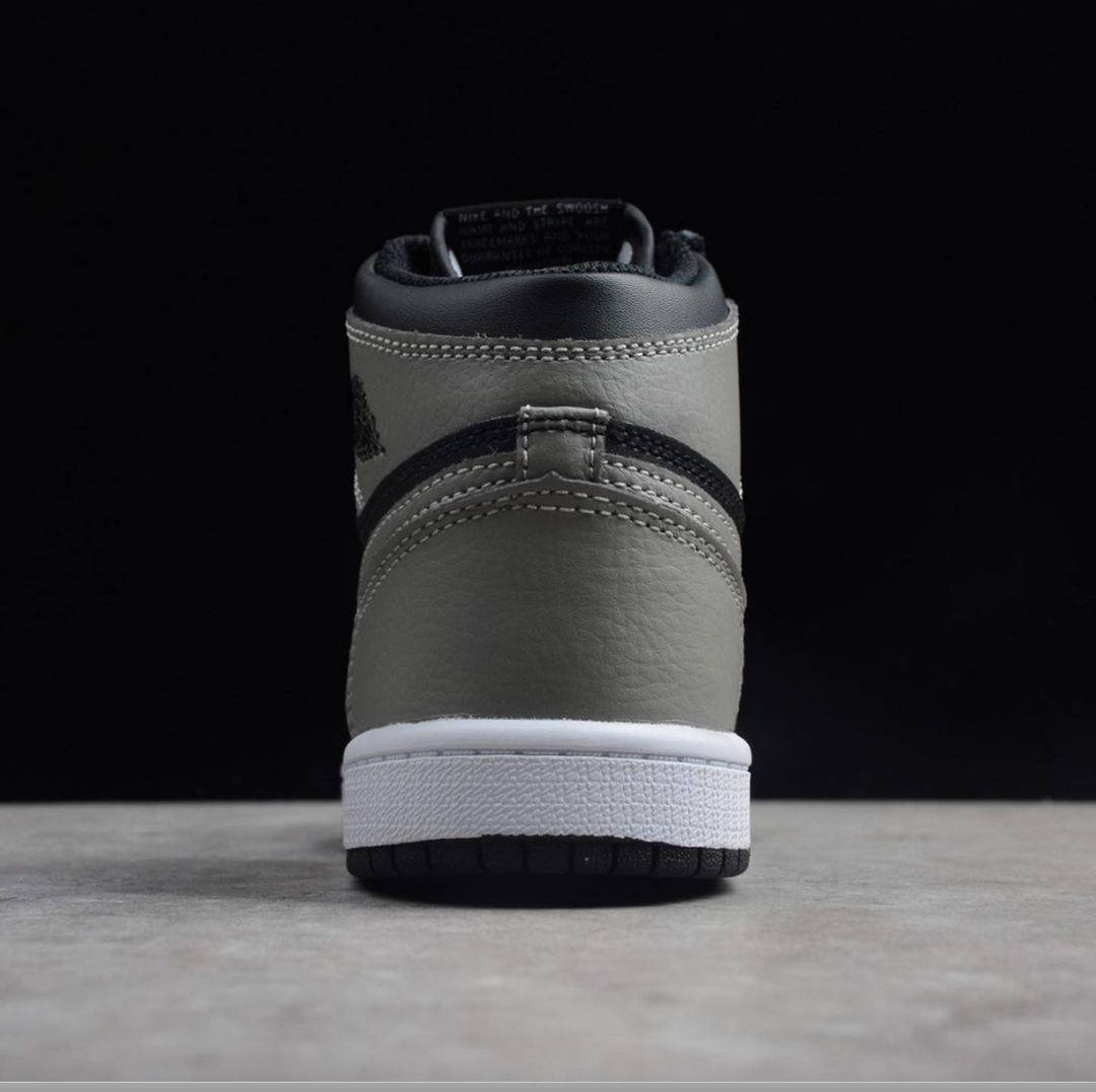 Nike Air Jordan 1 Retro High OG Shadow