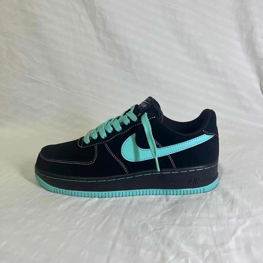 Nike Air Force 1 Tiffany Blue