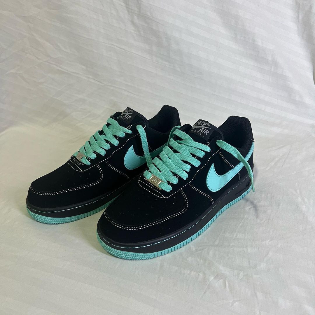 Nike Air Force 1 Tiffany Blue