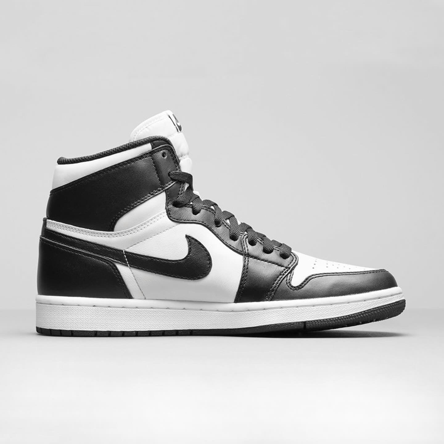 Nike Air Jordan 1 Retro Black&White