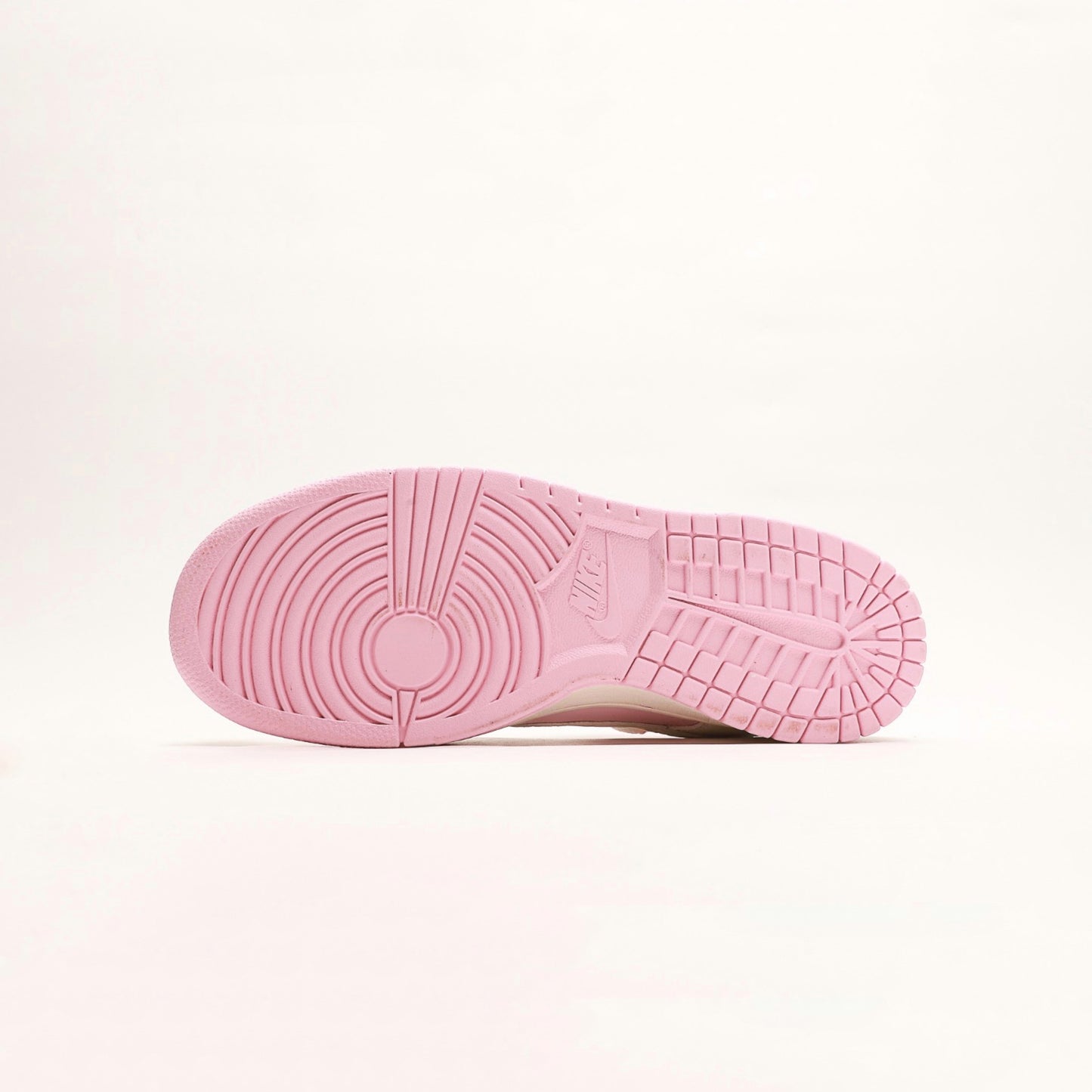 Nike Dunk Low GS Triple Pink