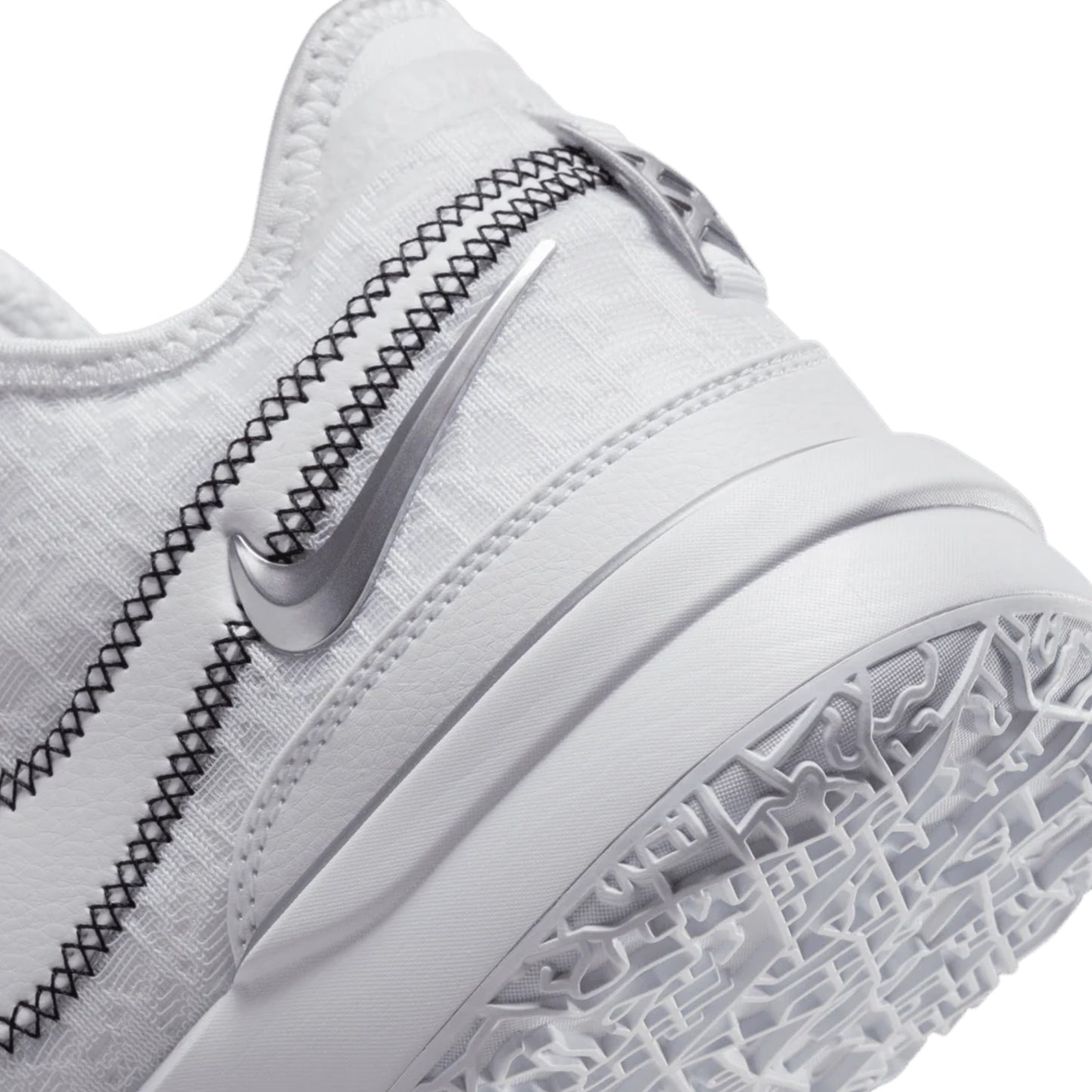 Nike Zoom LeBron NXXT Gen “White Metallic Silver”