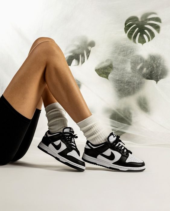 Nike Dunk Low Panda