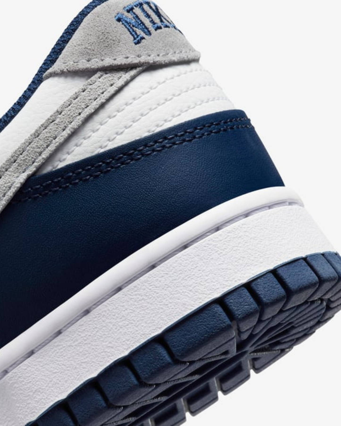 Nike Dunk low Summit White Midnight Navy