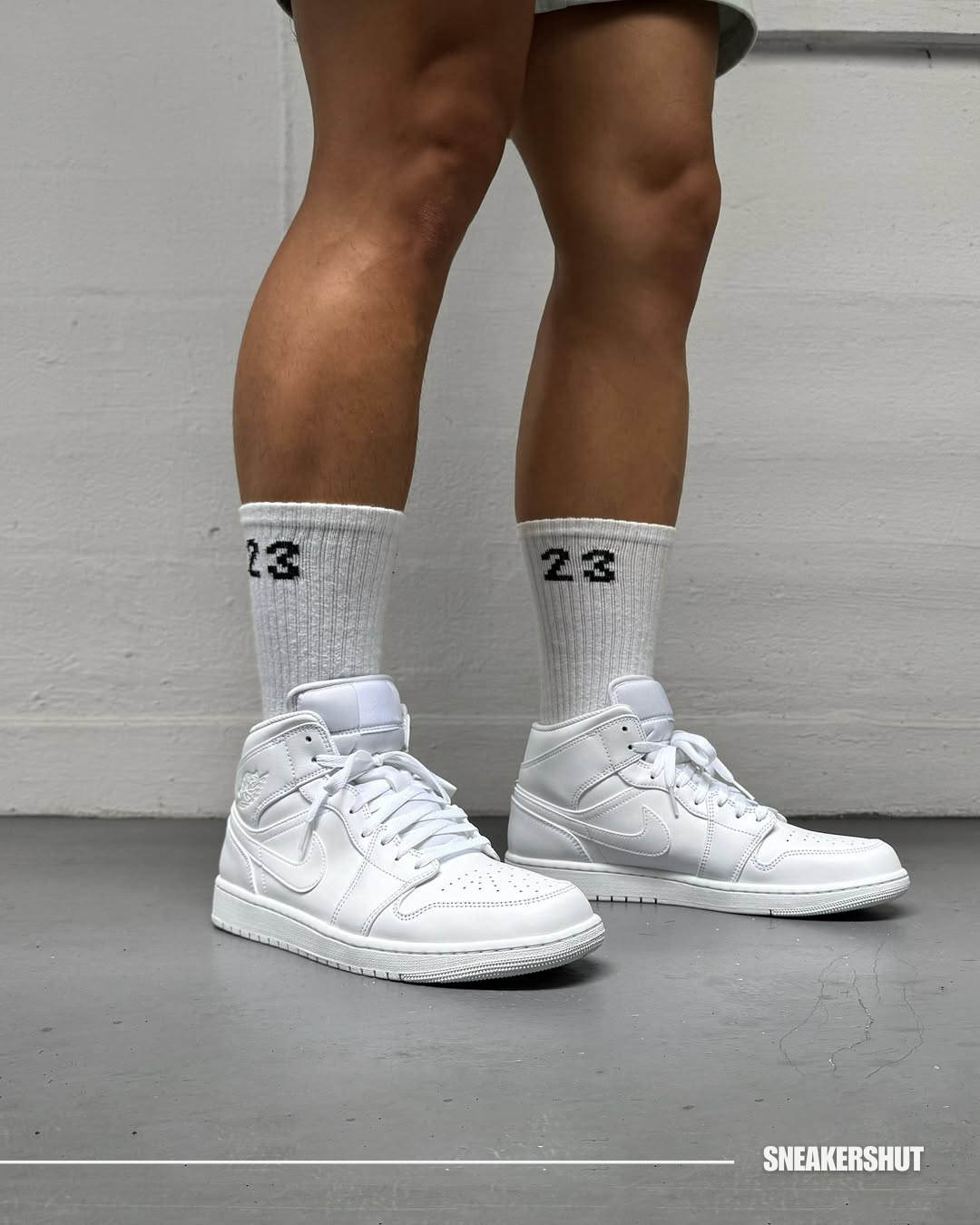 Nike Air Jordan 1 Triple White