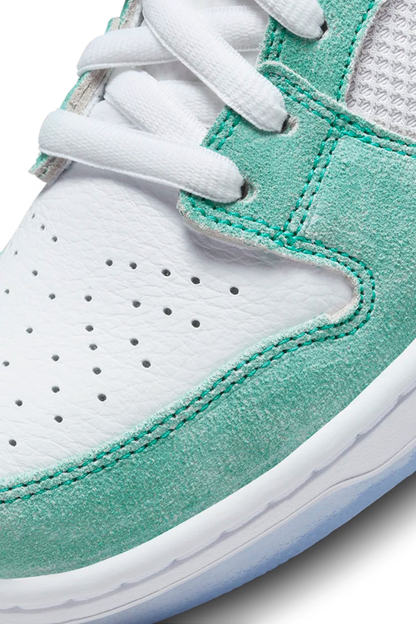 Nike SB x April Skateboards Dunk Low Pro