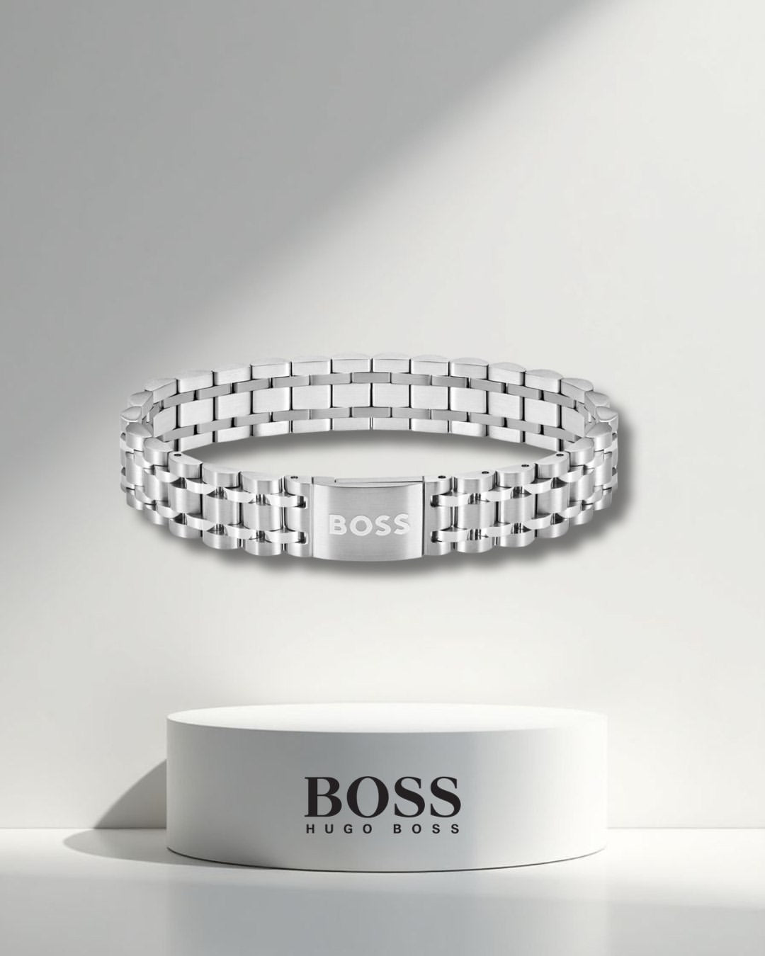HUGO BOSS Metal Link Owan Bracele