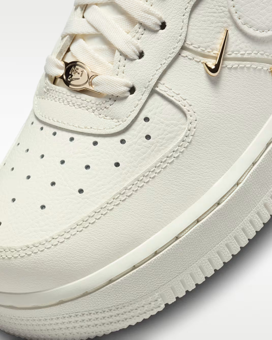 Nike Air Force 1 '07 LX Low Mini Swoosh - Metallic Gold